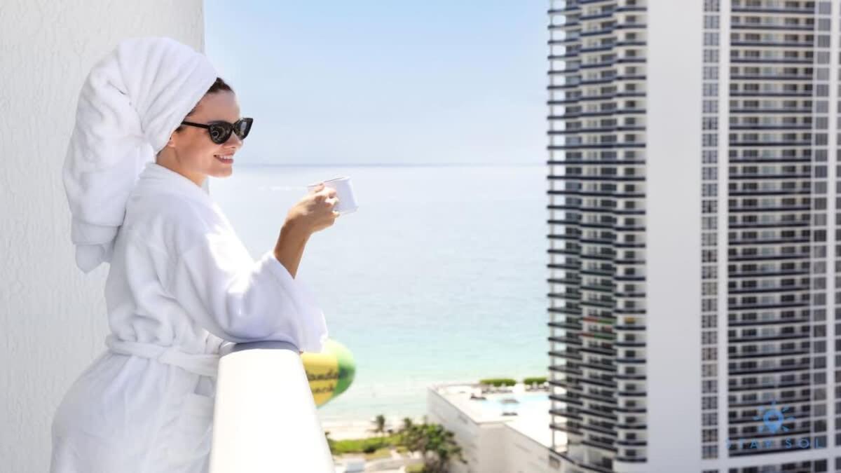 Appartamento Wrap Around Balcony - Insane Views - Amazing Pools Hollywood Esterno foto