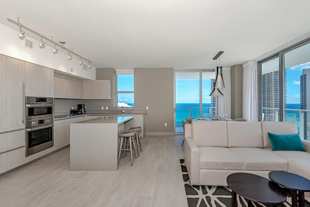 Appartamento Wrap Around Balcony - Insane Views - Amazing Pools Hollywood Esterno foto