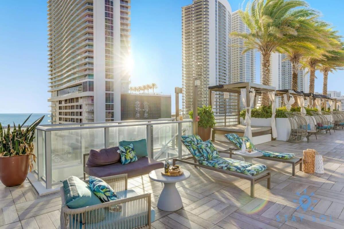 Appartamento Wrap Around Balcony - Insane Views - Amazing Pools Hollywood Esterno foto