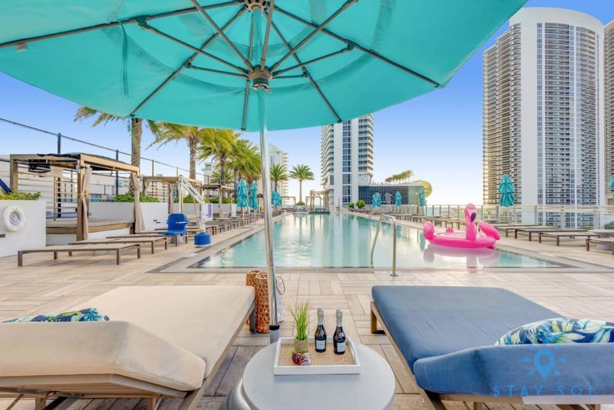 Appartamento Wrap Around Balcony - Insane Views - Amazing Pools Hollywood Esterno foto