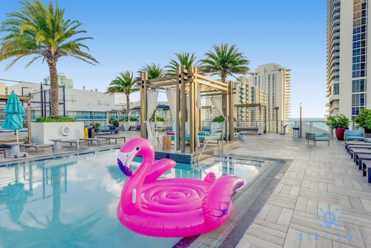 Appartamento Wrap Around Balcony - Insane Views - Amazing Pools Hollywood Esterno foto