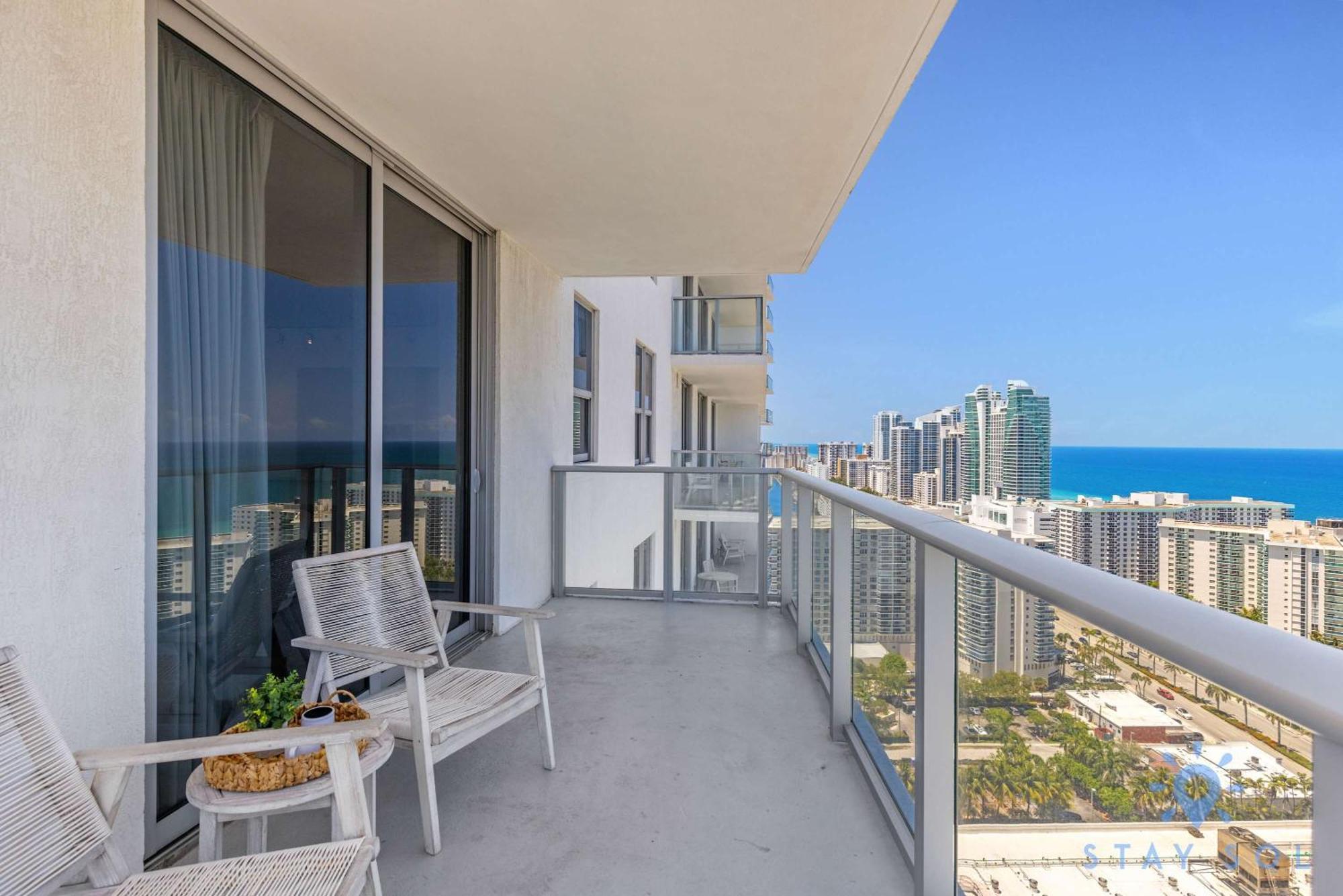 Appartamento Wrap Around Balcony - Insane Views - Amazing Pools Hollywood Esterno foto